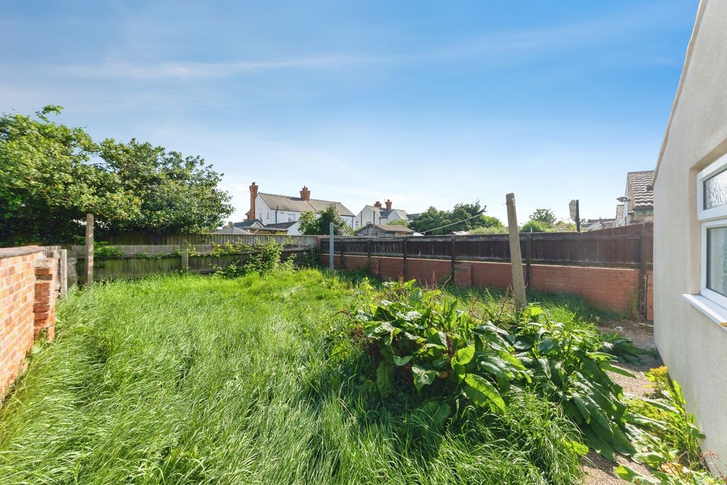 Additional image 4 of 2 bed flat for saleAlgernon Street, Grimsby DN32