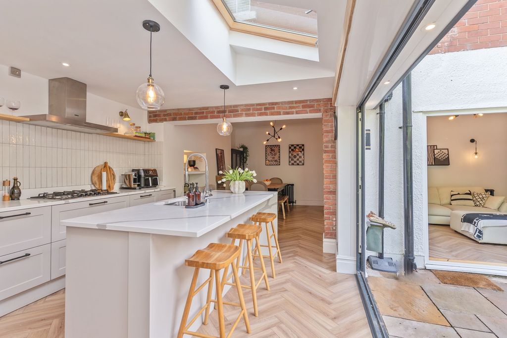 Additional image 7 of 4 bed semi-detached house for saleFields Park Avenue, Newport NP20