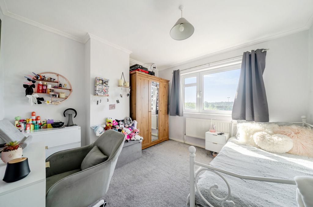 Additional image 13 of 3 bed maisonette for saleMagpie Hall Lane, Bromley BR2