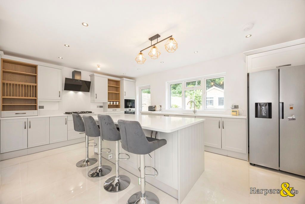 Additional image 4 of 5 bed detached bungalow for saleBaldwyns Park, Bexley DA5