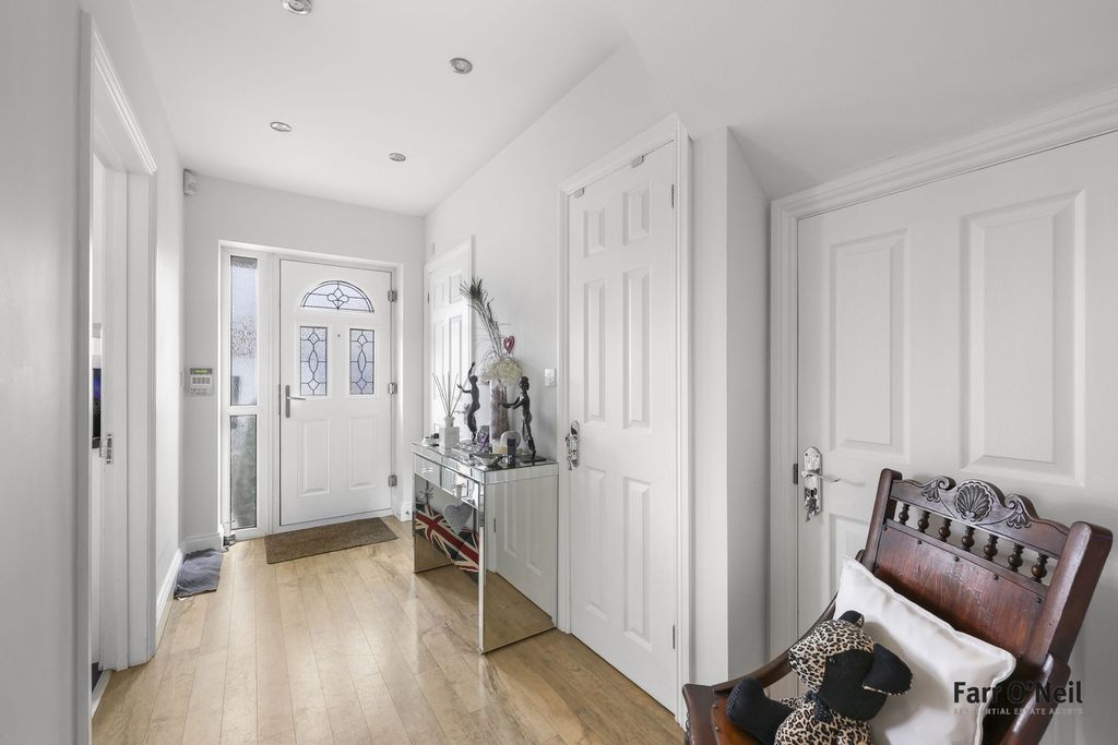 Additional image 8 of 3 bed end terrace house for salePalmerston Road, Buckhurst Hill IG9