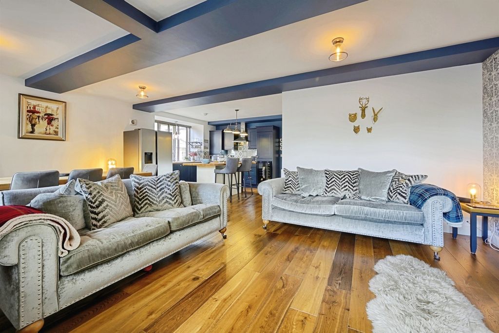 Additional image 4 of 2 bed flat for saleHollins Road, Todmorden OL14