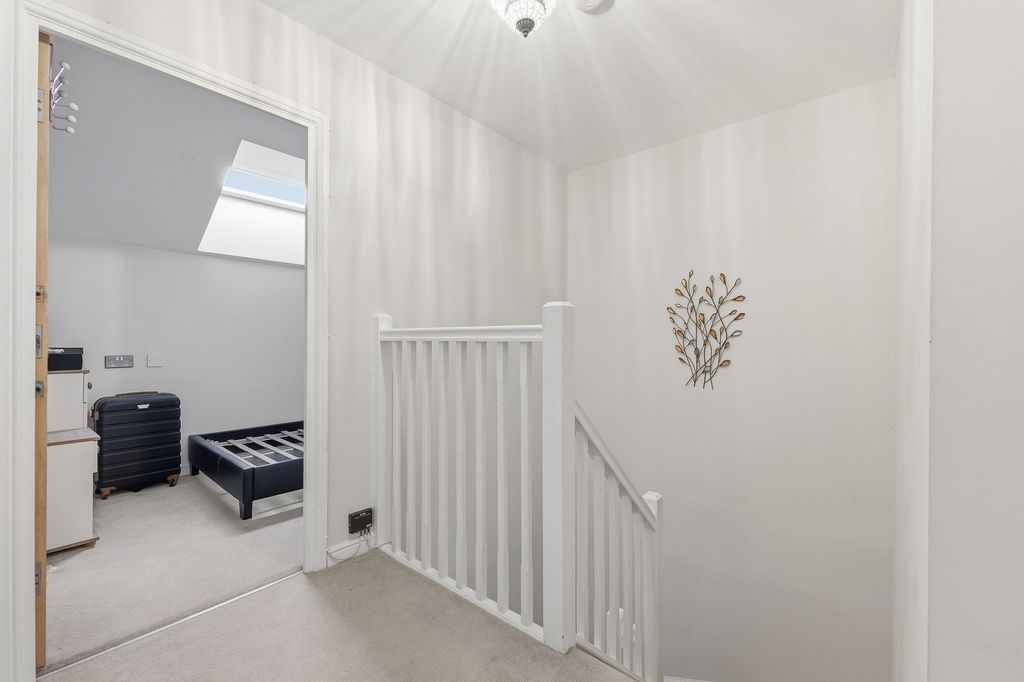 Additional image 15 of 3 bed flat for saleMarkham Quay, Camlough Walk, Chesterfield S41