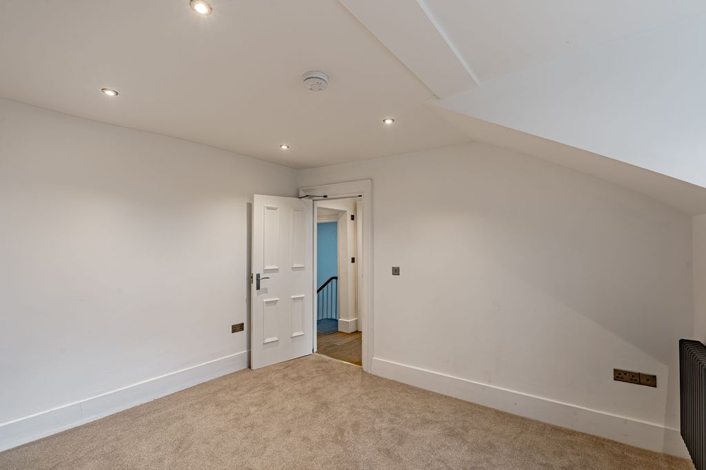 Additional image 9 of 2 bed flat for saleApartment 4, 16 Victoria Place, Carlisle CA1