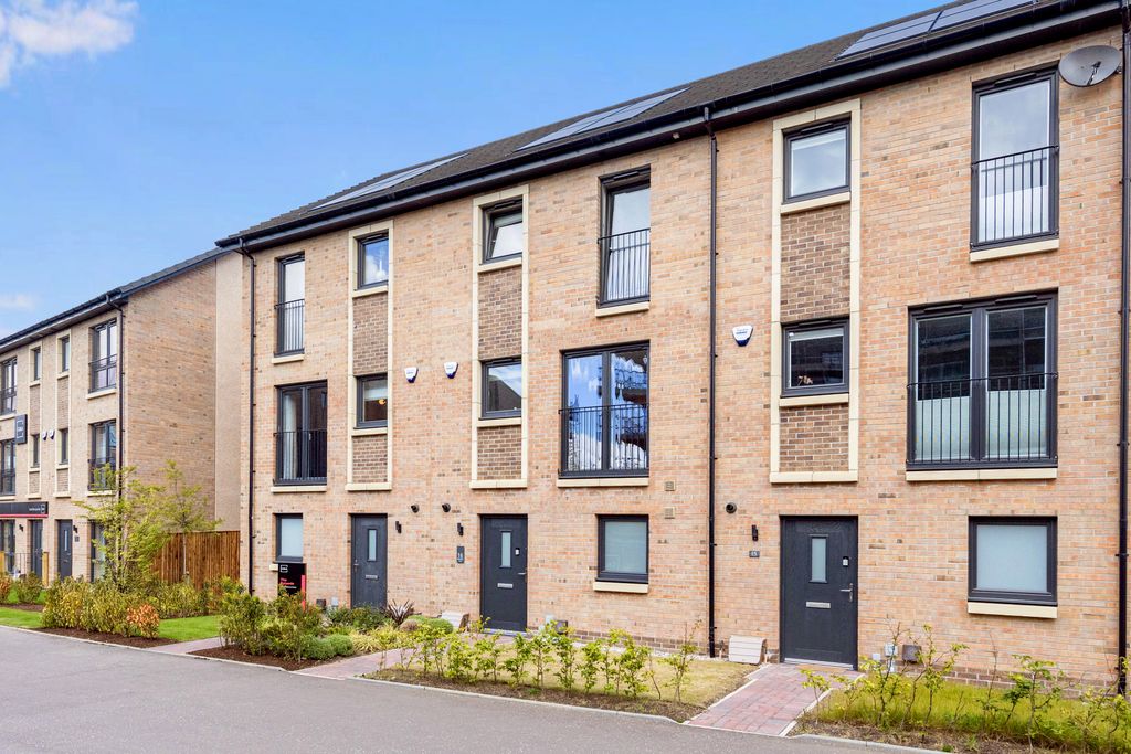 Additional image 26 of 3 bed town house for sale16 Kettleslaw Cruik, South Queensferry EH30