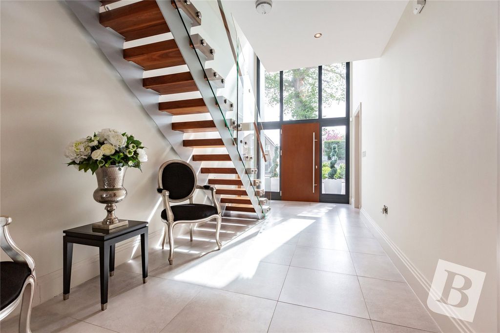 Additional image 43 of 5 bed detached house for saleNelmes Road, Emerson Park RM11