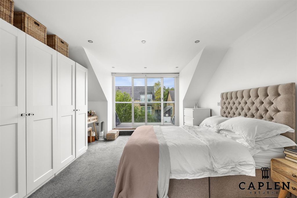 Additional image 11 of 2 bed flat for saleBeatrice Court, Buckhurst Hill IG9