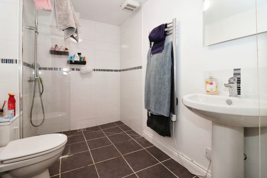 Additional image 8 of 2 bed flat for saleLong Street, Dursley, Gloucestershire GL11