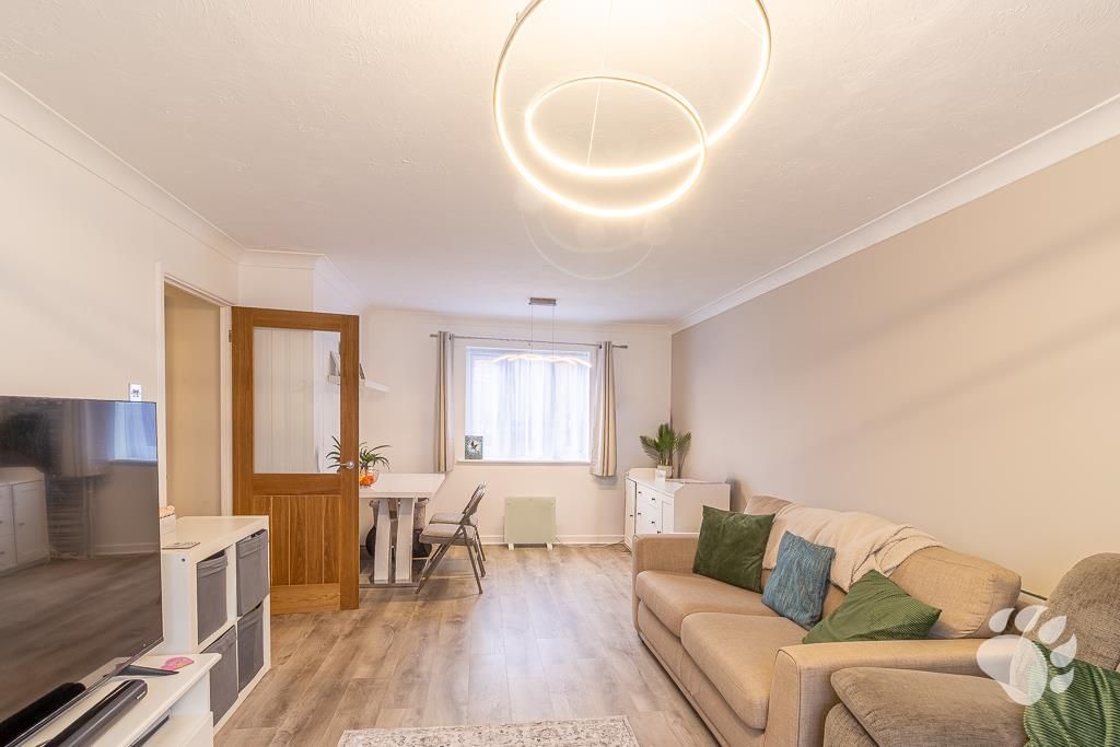 Additional image 2 of 2 bed flat for saleCopperfields, Laindon SS15