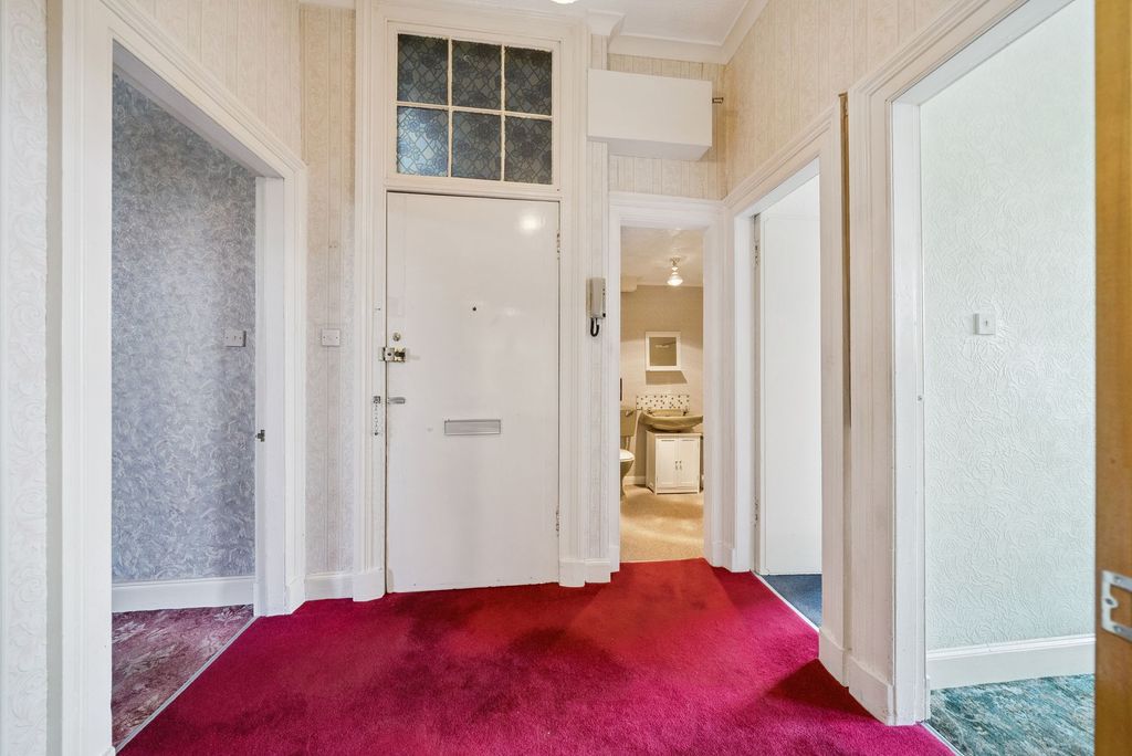 Additional image 6 of 2 bed flat for sale1/2, 46 West Princes Street, Helensburgh G84