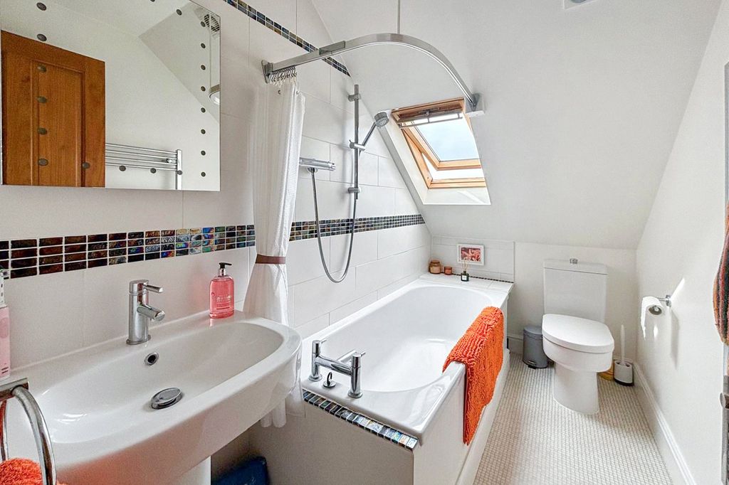 Additional image 13 of 4 bed bungalow for saleSelborne Avenue, Bexley, Kent DA5