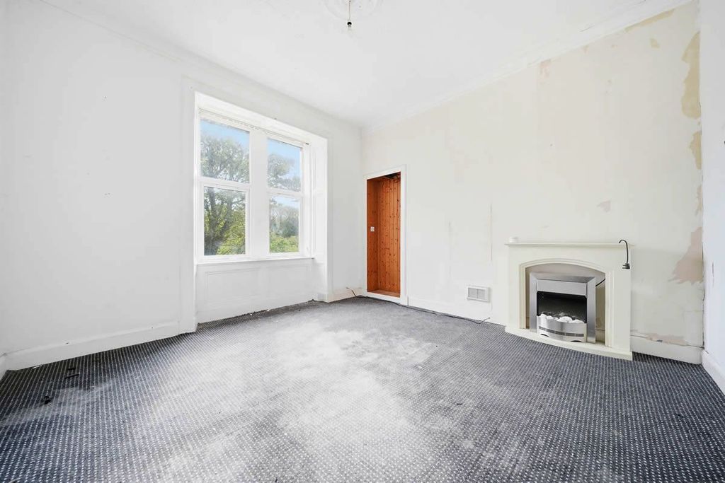 Additional image 2 of 3 bed flat for sale8, Knoxville Road, Kilbirnie KA257Eb KA25