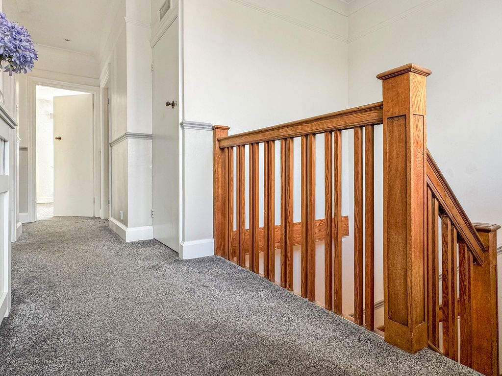 Additional image 9 of 3 bed detached house for saleHighfield Avenue, Aldershot GU11