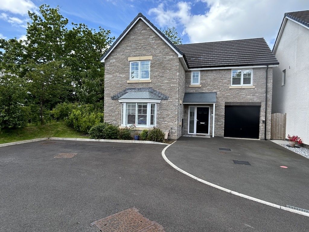 4 bed detached house for saleLlys Penfro, Newton, Porthcawl CF36