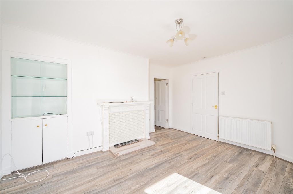 2 bed semi-detached bungalow for saleDurie Place, Edzell, Brechin DD9 photo 3