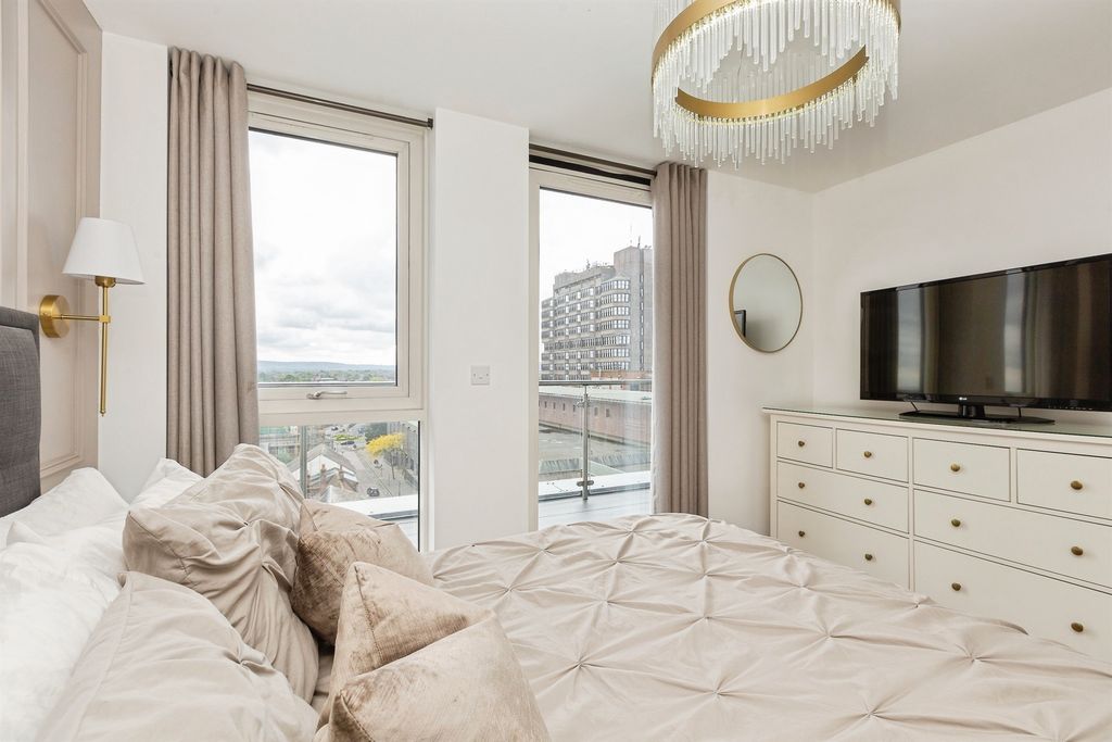 Additional image 10 of 2 bed penthouse for saleGreat Western Street, Aylesbury HP20