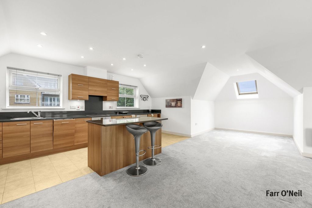 Additional image 10 of 2 bed penthouse for saleHigh Road, Buckhurst Hill IG9