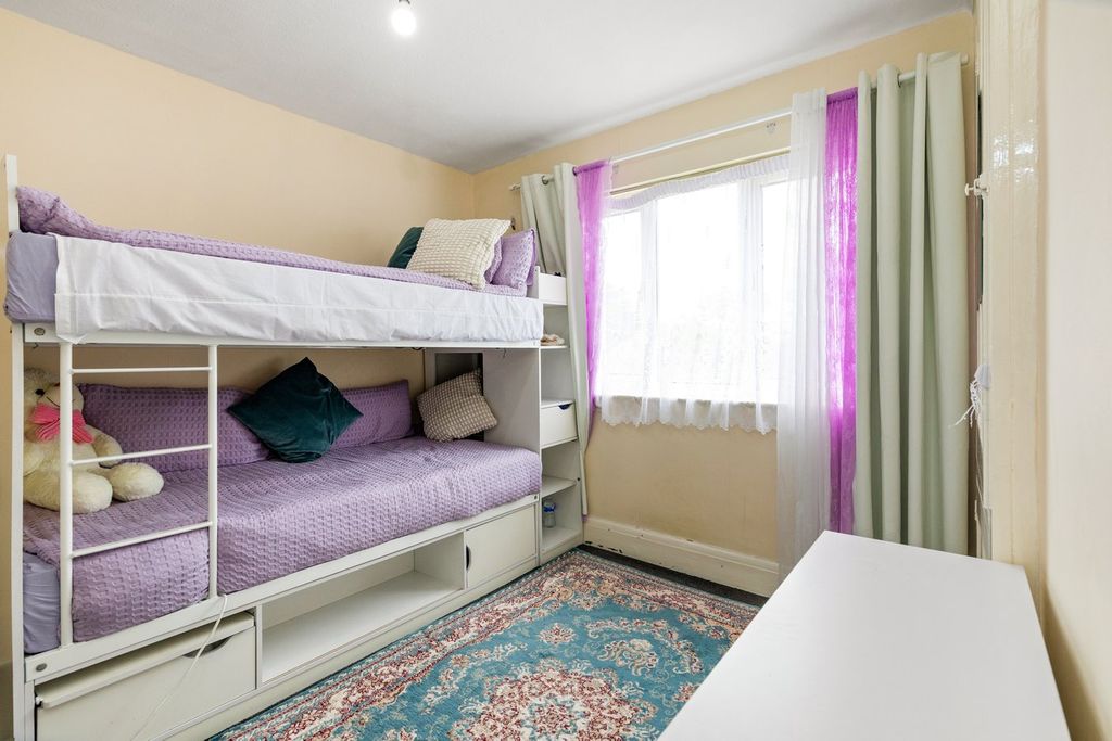 Additional image 12 of 3 bed terraced house for saleWakemans Hill Avenue, London NW9