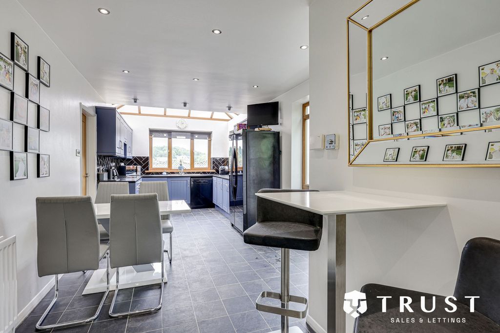 Additional image 15 of 3 bed detached house for saleMill Lane, Batley WF17