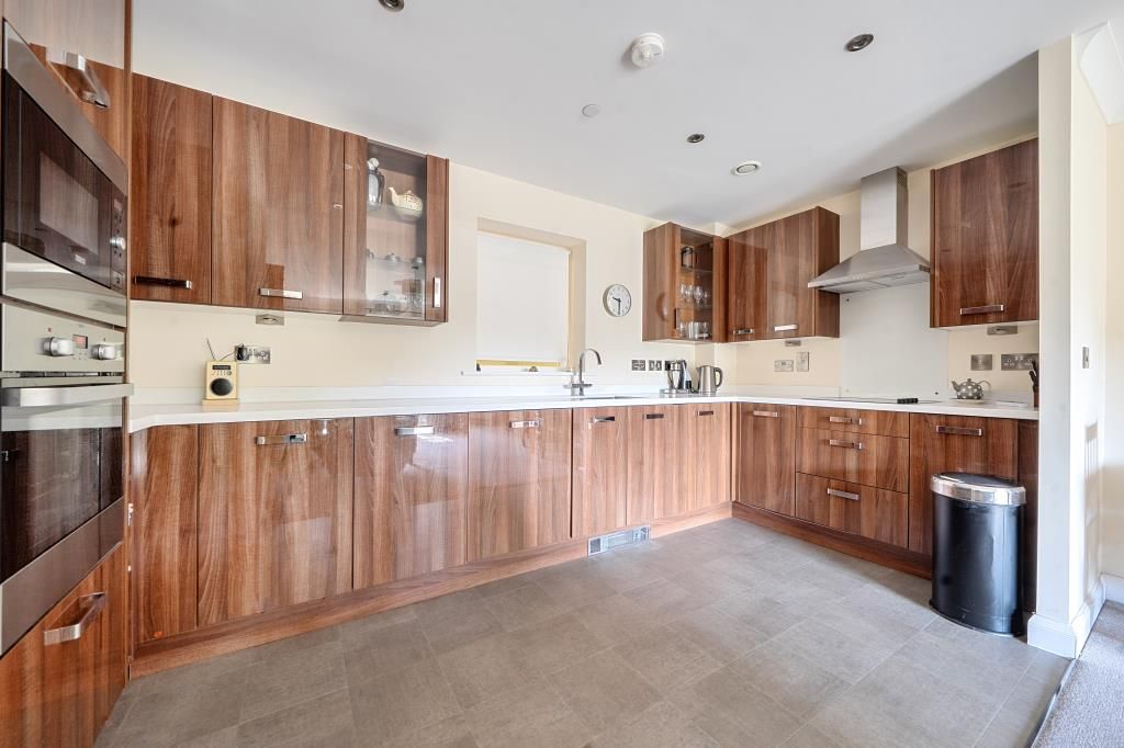 Additional image 6 of 2 bed flat for saleBanbury, Oxfordshire OX16
