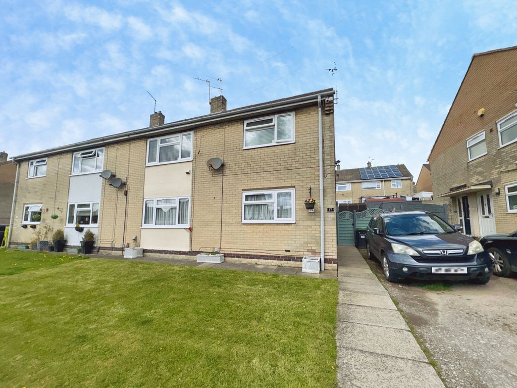 2 bed flat for saleLaunds Avenue, Nottingham NG16