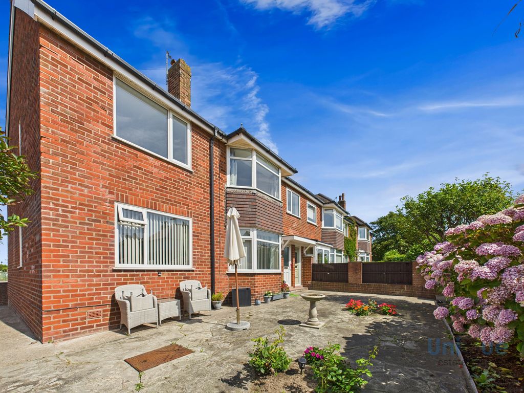 Additional image 16 of 2 bed flat for saleCaryl Road, Lytham St. Annes FY8