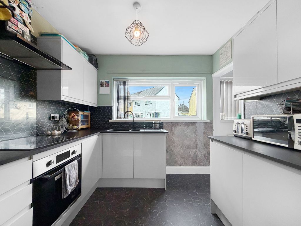 Additional image 11 of 3 bed semi-detached house for saleHeol Trecastell, Caerphilly CF83