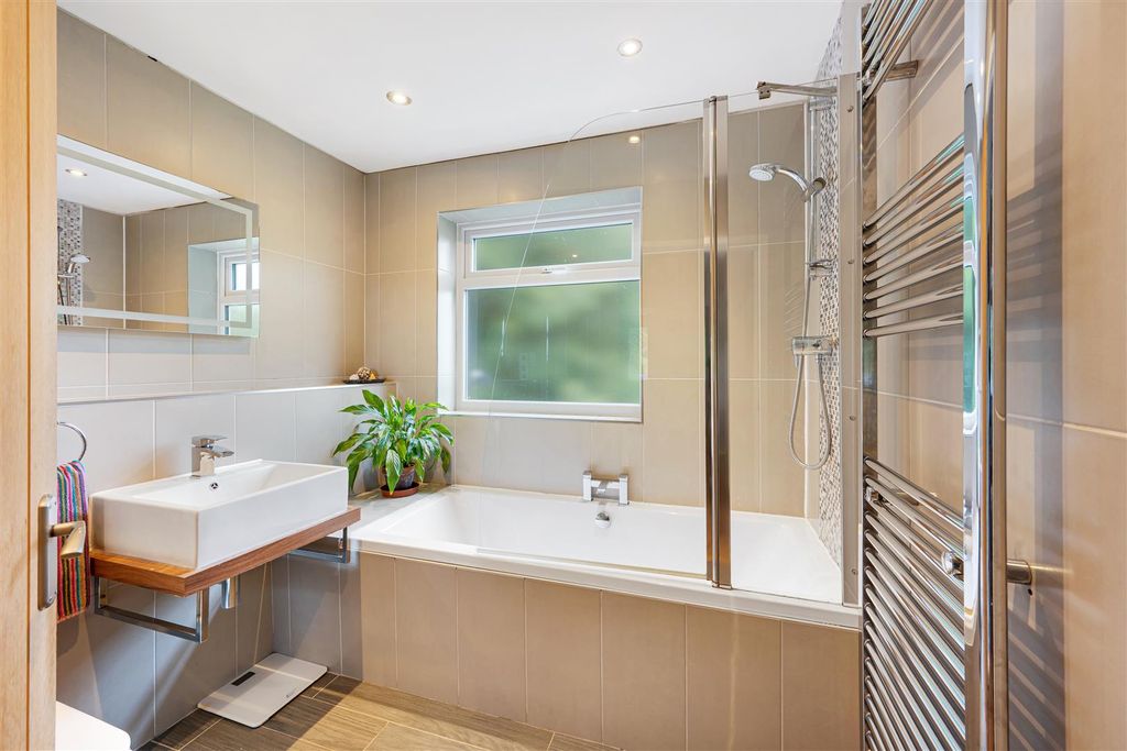 Additional image 17 of 4 bed town house for saleDunham Rise, Altrincham WA14