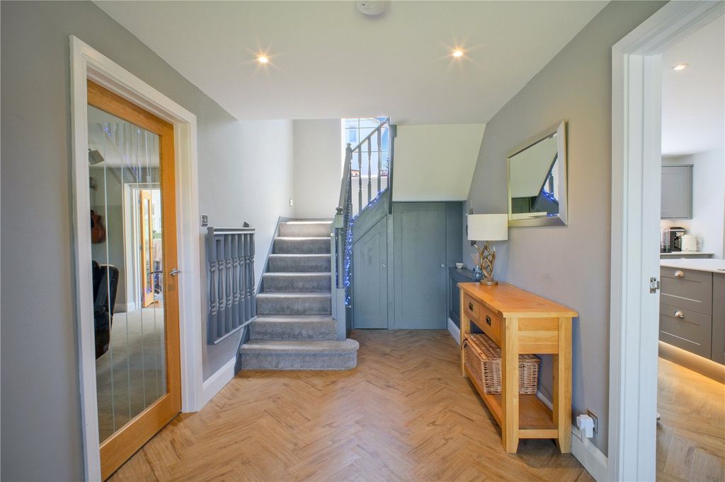 7 bed detached house for saleMiddleton Road, Bideford, Devon EX39 photo 4