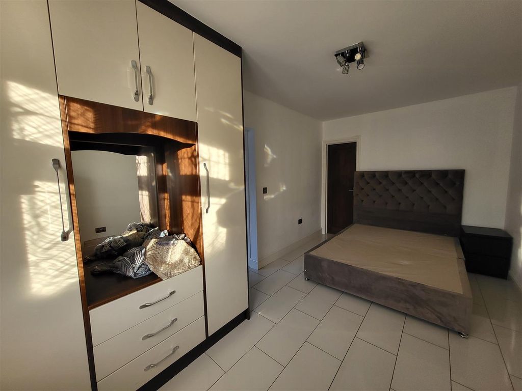 Additional image 15 of 5 bed semi-detached house for saleBrunswick Road, Bexleyheath DA6