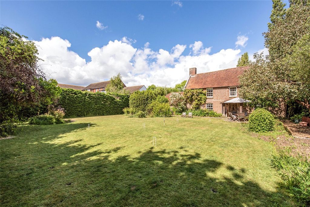6 bed detached house for saleLake Lane, Barnham, Bognor Regis, West Sussex PO22