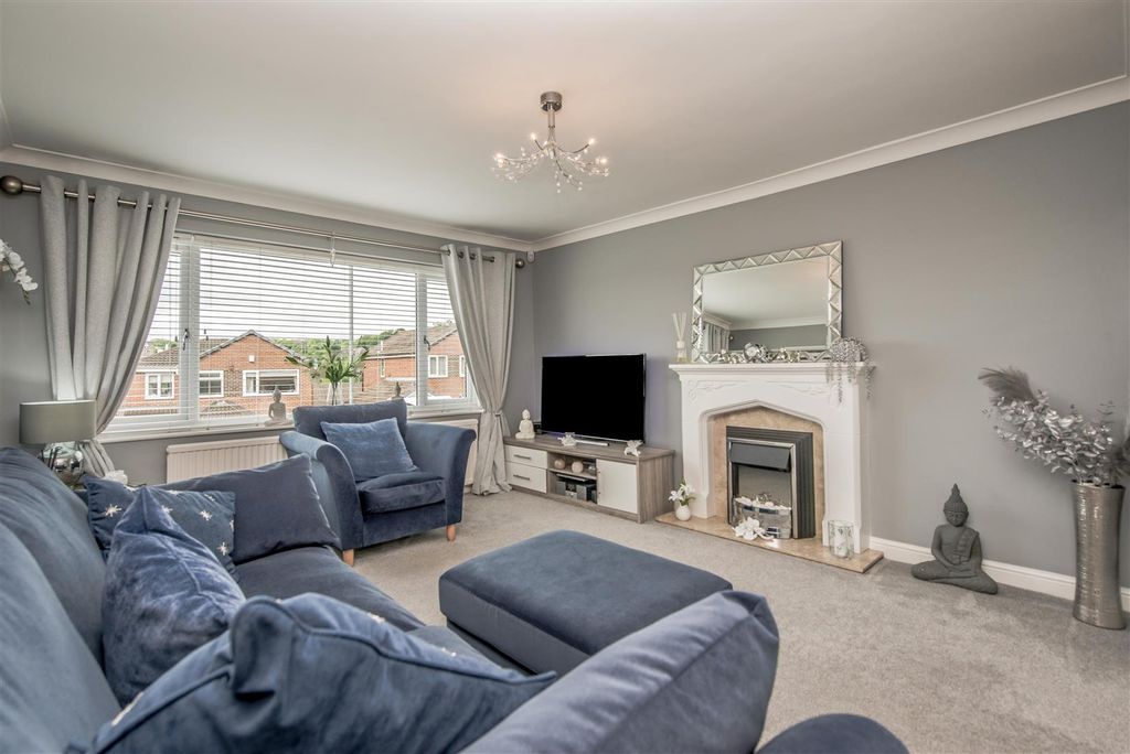 Additional image 2 of 3 bed semi-detached house for saleWheelwright Close, Leeds LS12