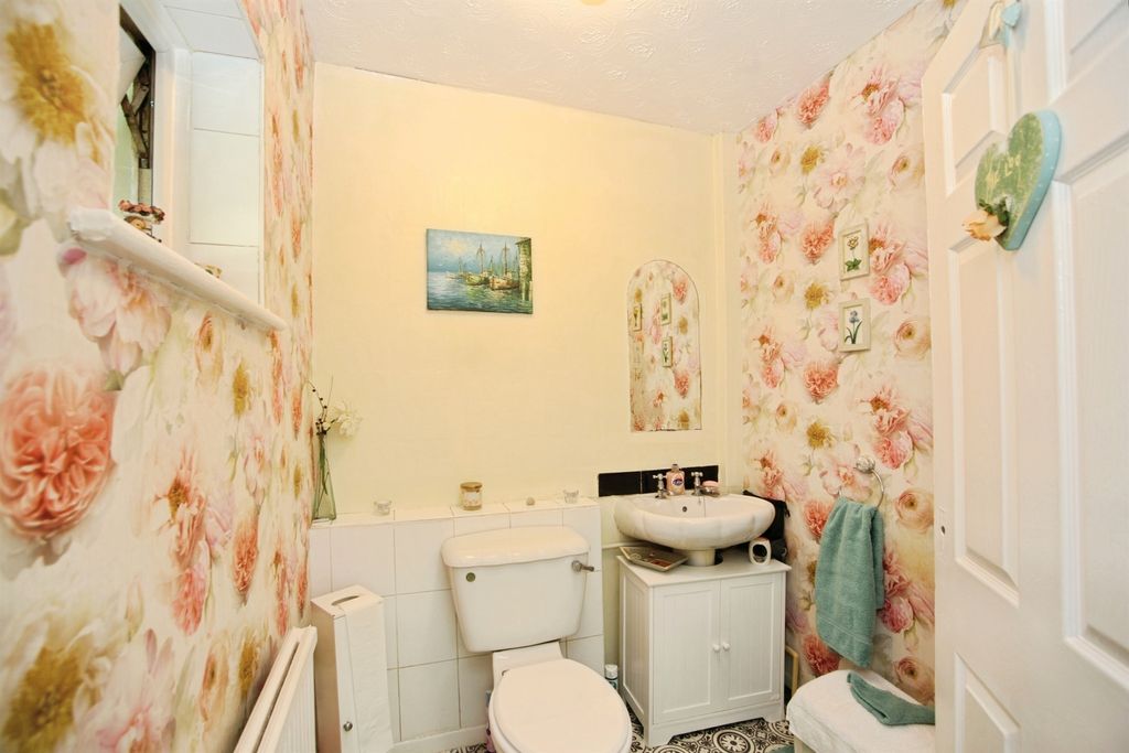 Additional image 9 of 4 bed detached house for saleEast Avenue, Bedwas, Caerphilly CF83