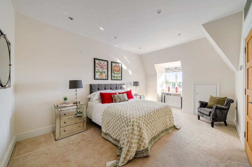 Additional image 10 of 3 bed flat for saleKemerton Road, Beckenham BR3