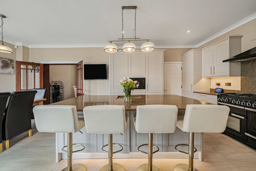 Additional image 8 of 6 bed detached house for saleLion Road, Bexleyheath DA6