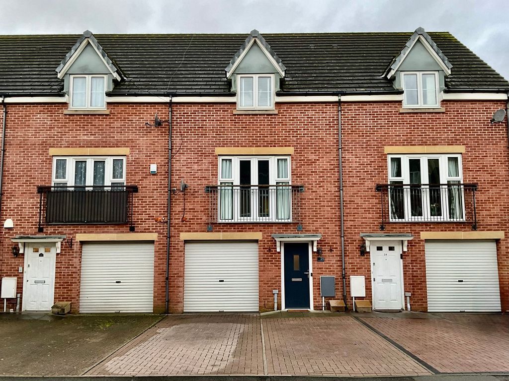 3 bed terraced house for saleStonebridge Park, Croesyceiliog, Cwmbran NP44