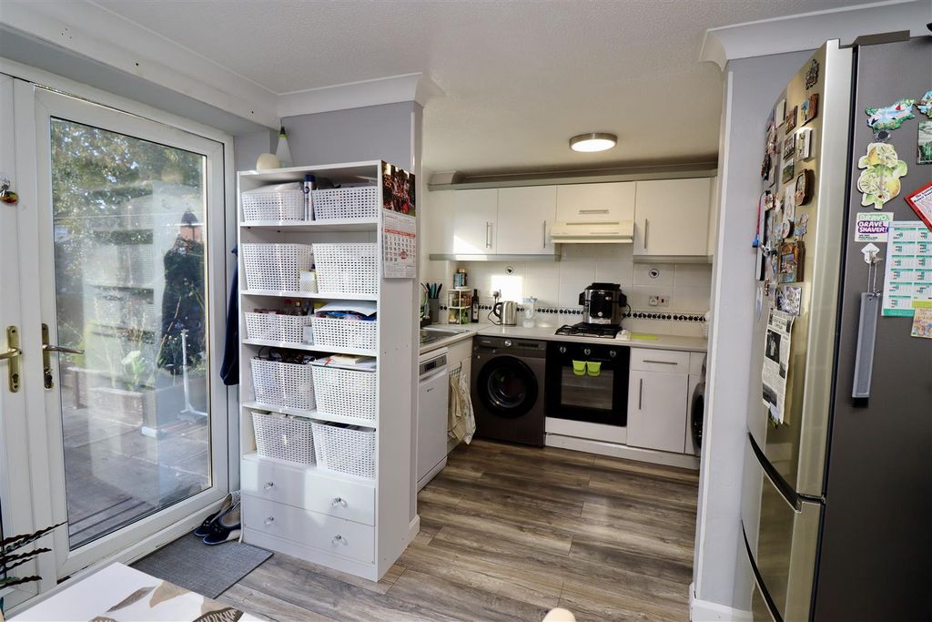 Additional image 5 of 3 bed semi-detached house for saleBlackburn Avenue, Brough HU15