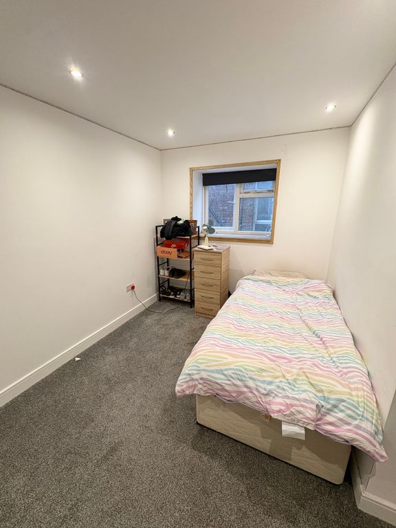 Additional image 14 of 3 bed flat for saleAshburnham Road, Bedford, Bedfordshire MK40