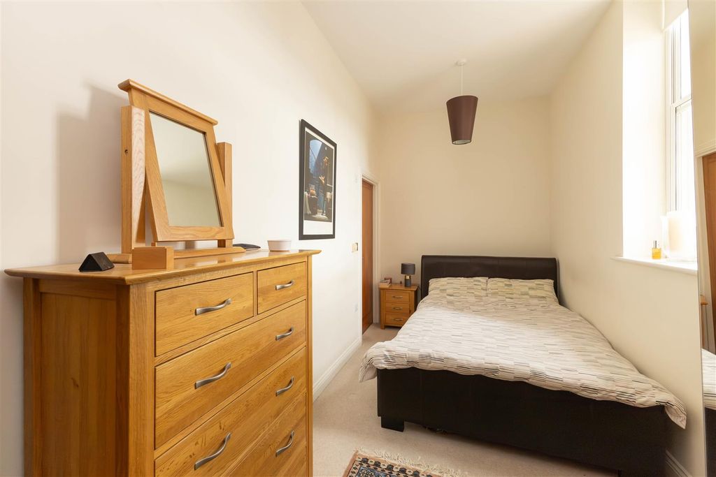 Additional image 13 of 3 bed flat for saleJames Walk, Bexhill-On-Sea TN40
