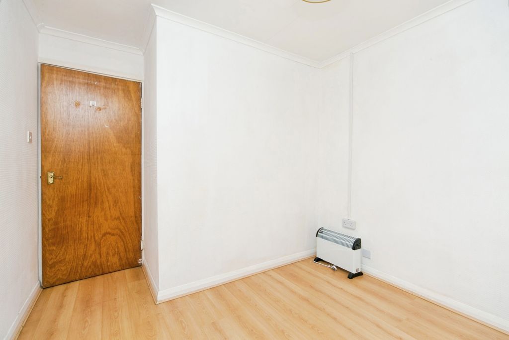 Additional image 16 of 2 bed flat for saleFfordd Bugail, Colwyn Bay, Conwy LL29