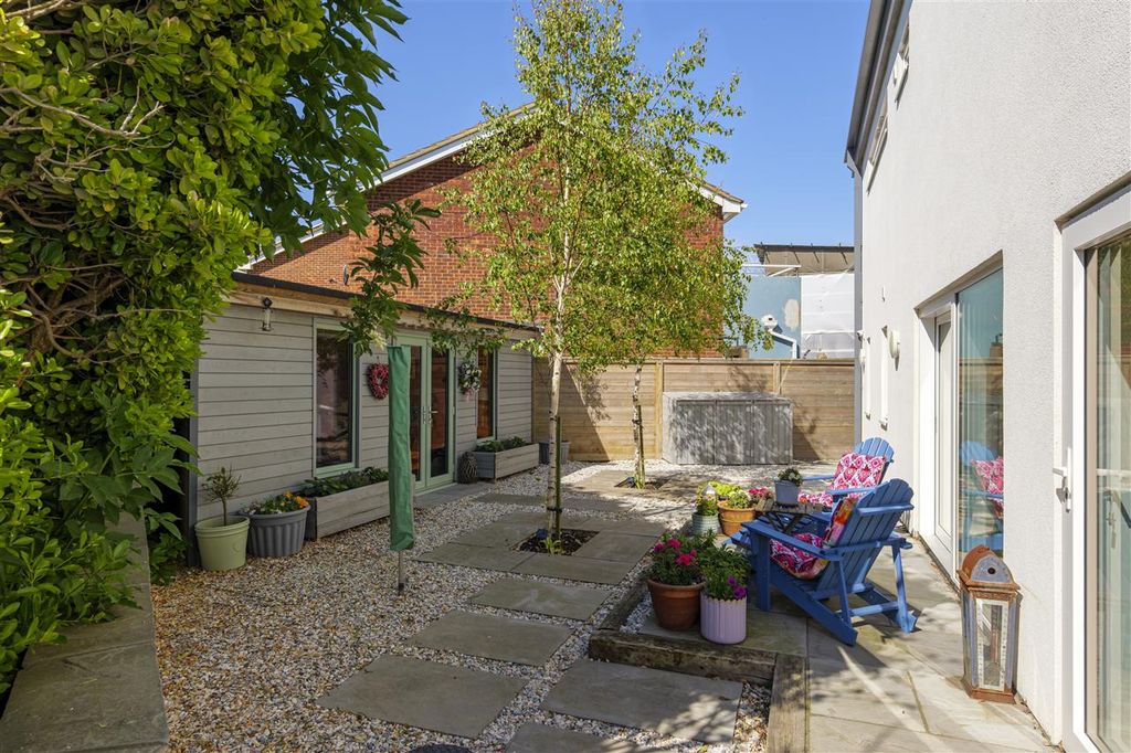 Additional image 25 of 3 bed detached house for saleBarracuda, Marine Drive, Broadstairs CT10