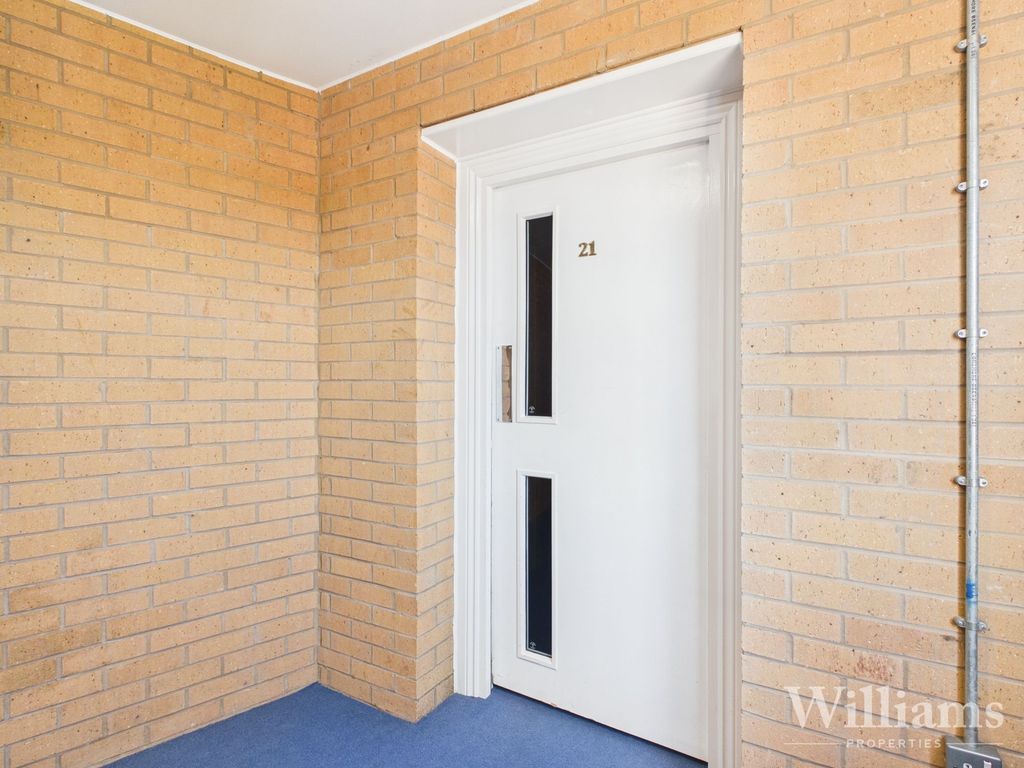 Additional image 15 of 2 bed flat for salePondecroft, Aylesbury HP18