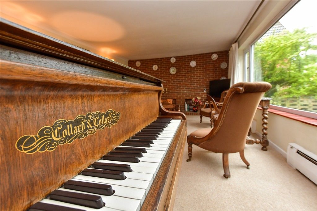 Additional image 12 of 6 bed chalet for saleLords Wood Lane, Lords Wood, Chatham, Kent ME5