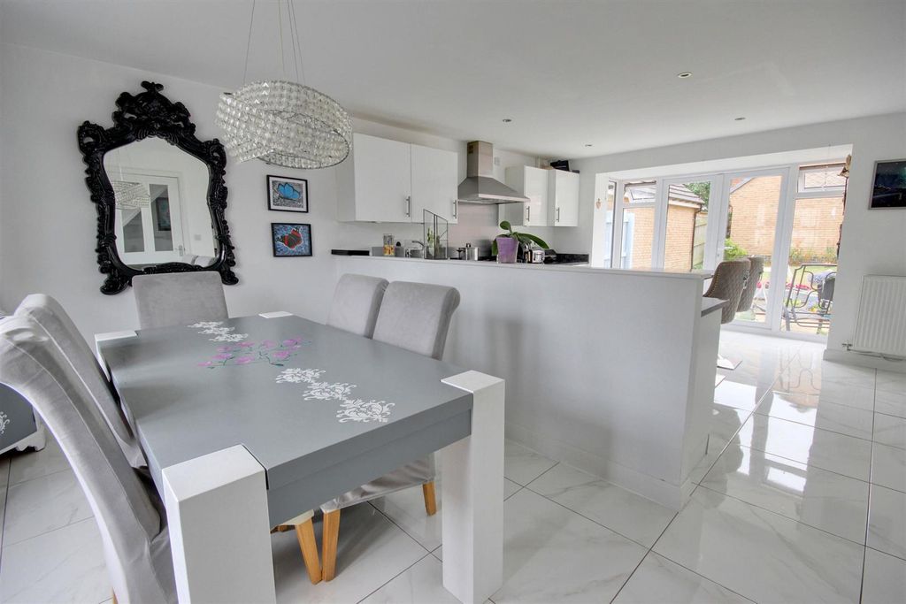 Additional image 14 of 4 bed detached house for saleNewman Avenue, Beverley HU17