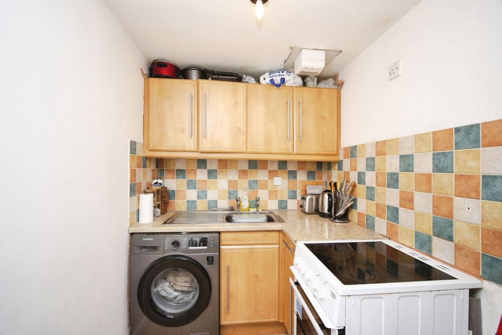 Additional image 2 of 1 bed flat for saleHigh Street, Bidford-On-Avon, Alcester B50