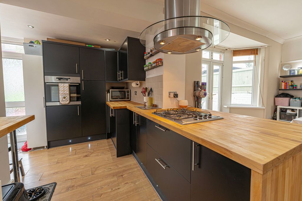 Additional image 2 of 3 bed semi-detached house for saleChepstow Road, Newport NP19