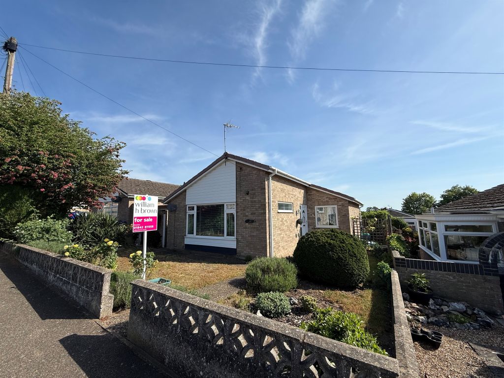 3 bed detached bungalow for saleOaklands Drive, Brandon IP27