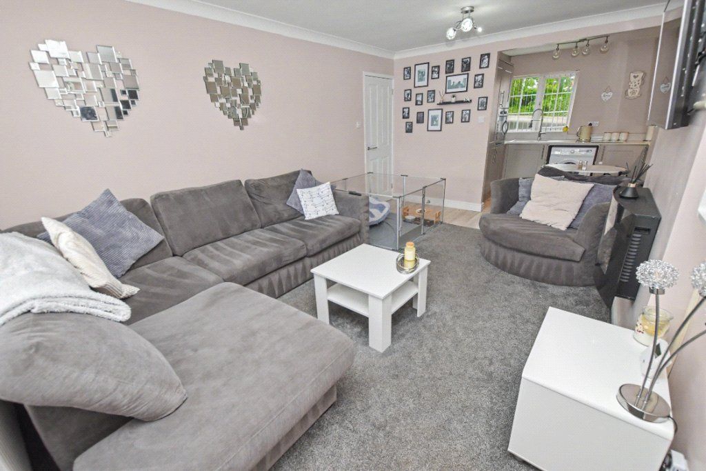 Additional image 2 of 2 bed flat for saleChestnut Gardens, Leeds, West Yorkshire LS12