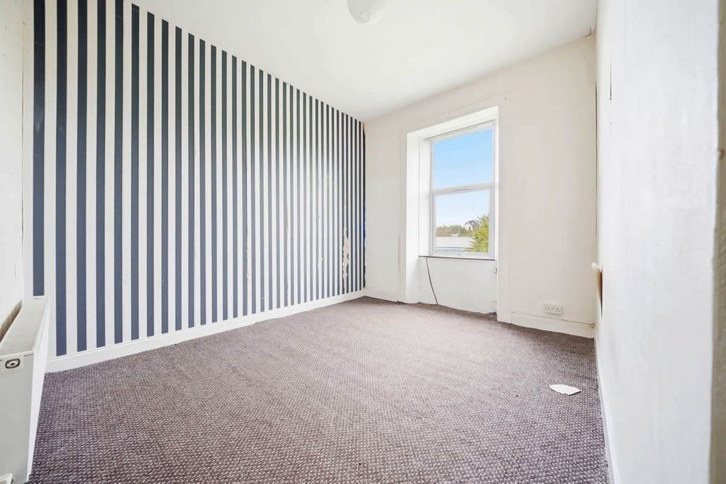 Additional image 4 of 3 bed flat for sale8, Knoxville Road, Kilbirnie KA257Eb KA25