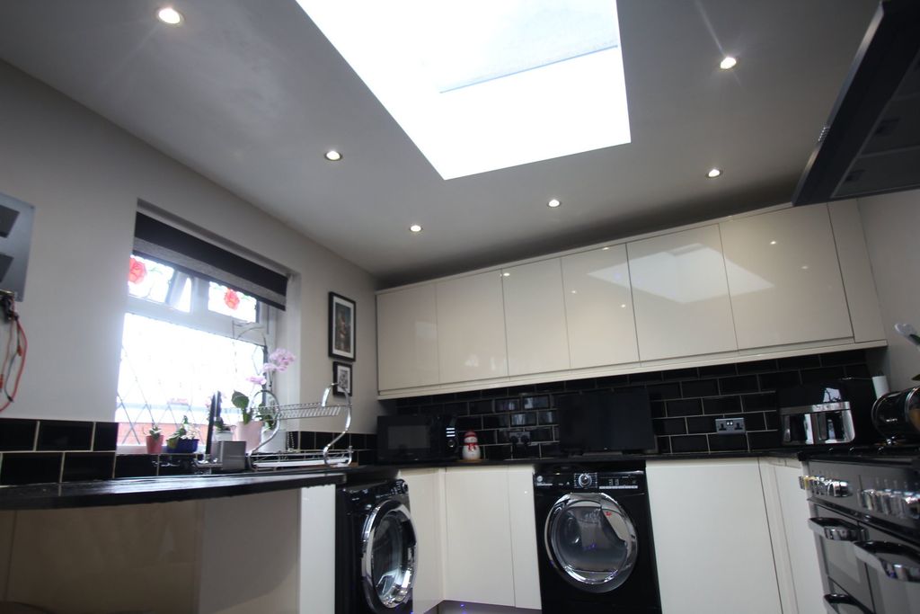 Additional image 4 of 3 bed bungalow for saleSecond Avenue, Caerphilly CF83
